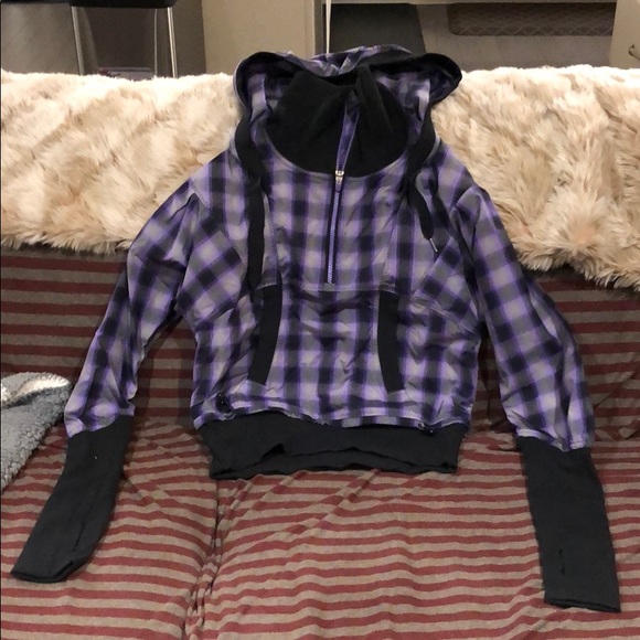 Lululemon sports lightweight hoodie - Picture 1 of 4